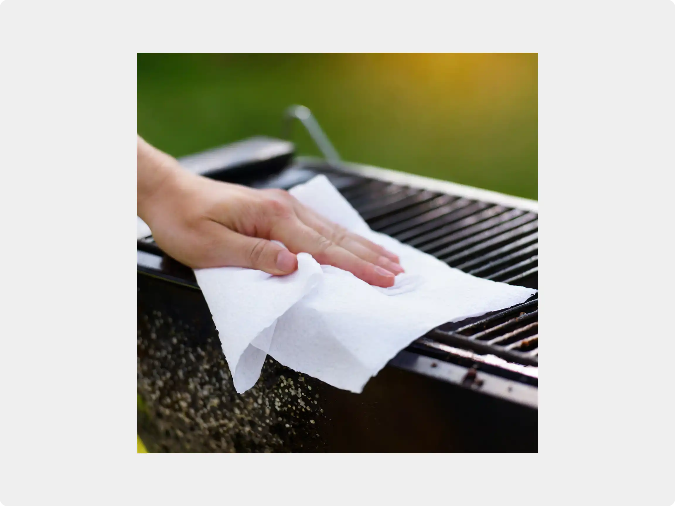 Cleaning grill