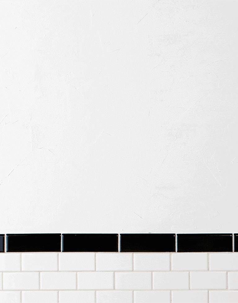 White Wallpaper and Tile Era 3 Image.